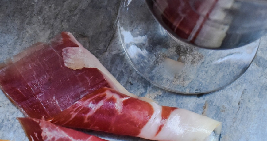 el-origen-de-las-tapas-ibéricas-desde-Jabugo-Jamones Carvajal
