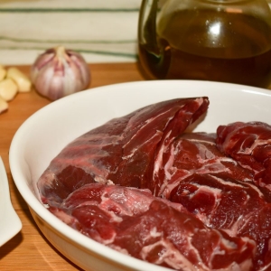 carrilleras-ibéricas-al-vino-tinto-de-Jamones Carvajal-Jabugo