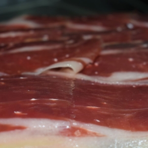 tirosina-en-jamones-y-paletas-ibéricas-de-bellota-de-Jabugo-Jamones Carvajal