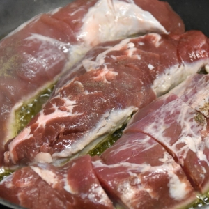 Solomillo-ibérico-en-salsa-de-zanahorias-y-cítricos-Jamones Carvajal-Jabugo